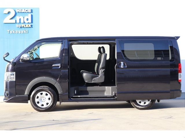 TOYOTA HIACE VAN 4WD 2018 Image 31