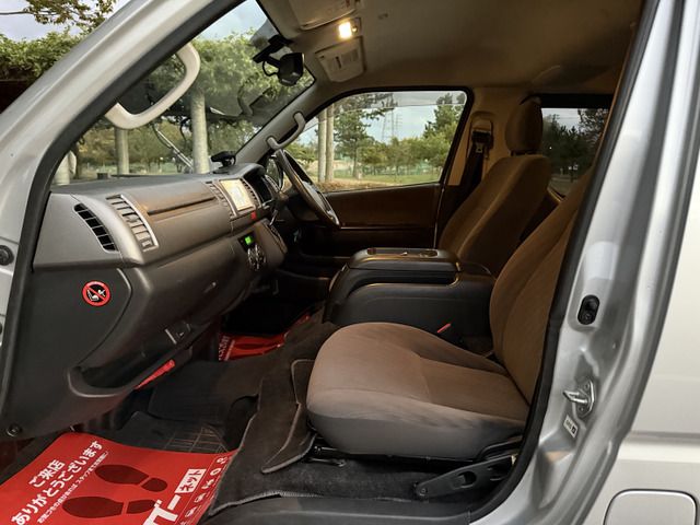 TOYOTA HIACE VAN 4WD 2014 Image 31