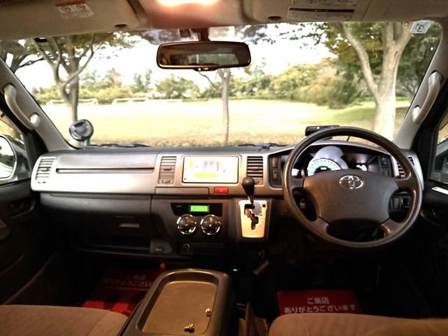TOYOTA HIACE VAN 4WD 2014 Image 31