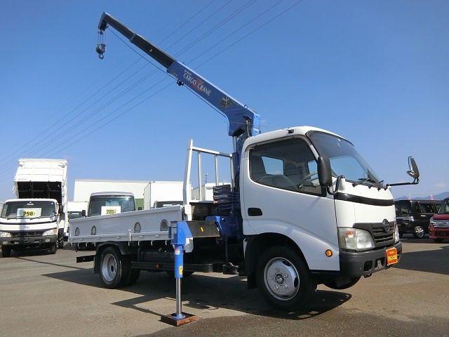 HINO DUTRO 2008 Image 31