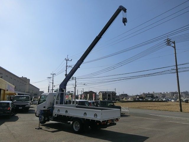 HINO DUTRO 2008 Image 31