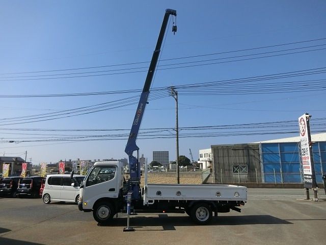 HINO DUTRO 2008 Image 31