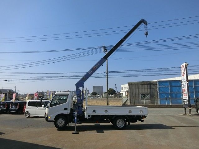 HINO DUTRO 2008 Image 31