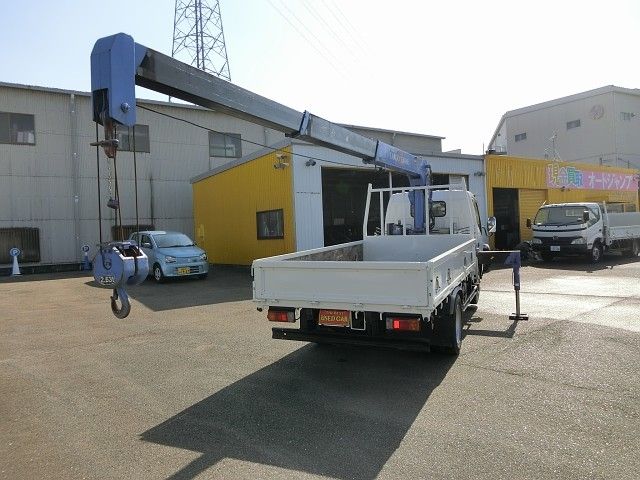 HINO DUTRO 2008 Image 31