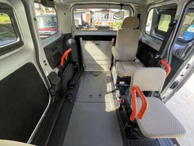 NISSAN NV200 VANETTE VAN 2018 Image 31