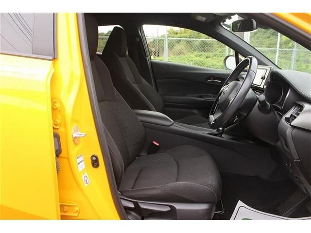 TOYOTA C-HR 2017 Image 31