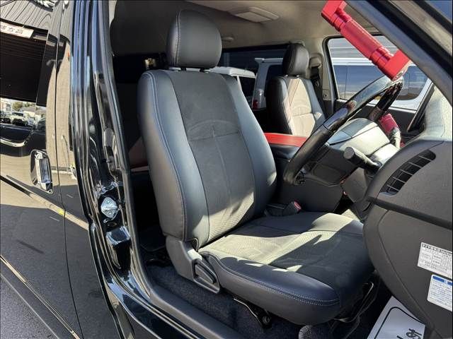 TOYOTA HIACE VAN 2WD 2018 Image 31