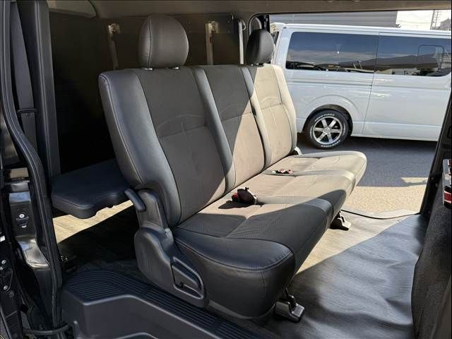TOYOTA HIACE VAN 2WD 2018 Image 31