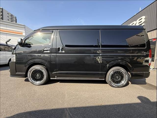TOYOTA HIACE VAN 2WD 2018 Image 31