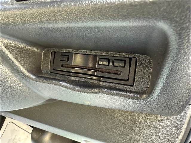 TOYOTA HIACE VAN 2WD 2018 Image 31