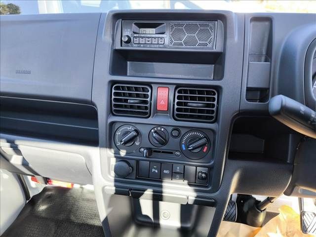 NISSAN CLIPPER TRUCK 4WD 2025 Image 31