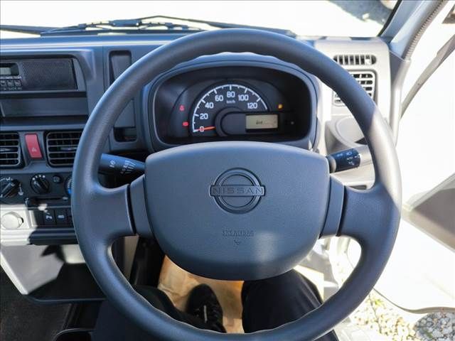 NISSAN CLIPPER TRUCK 4WD 2025 Image 31