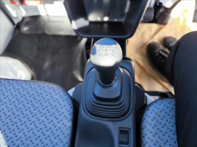 NISSAN CLIPPER TRUCK 4WD 2025 Image 31