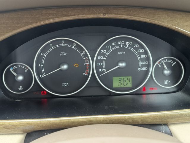 JAGUAR X TYPE ESTATE 2004 Image 31