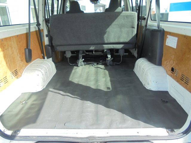 TOYOTA REGIUSACE VAN 1.2T 2 2019 Image 31