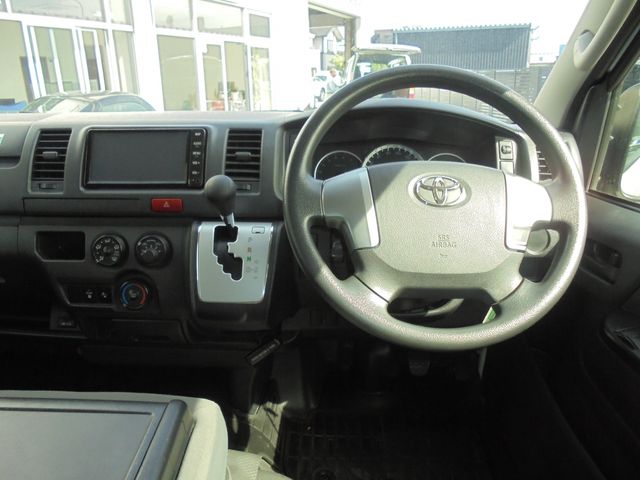 TOYOTA REGIUSACE VAN 1.2T 2 2019 Image 31