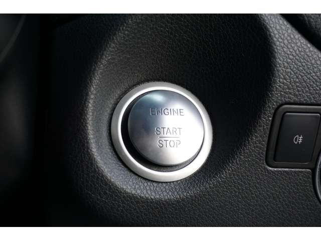 MERCEDES BENZ CLA SH 2018 Image 31