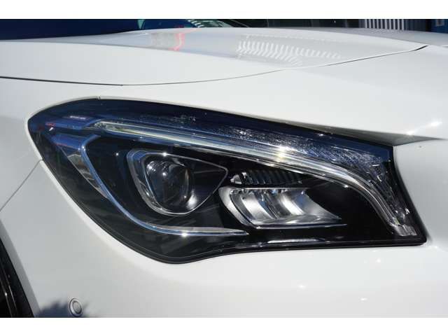 MERCEDES BENZ CLA SH 2018 Image 31