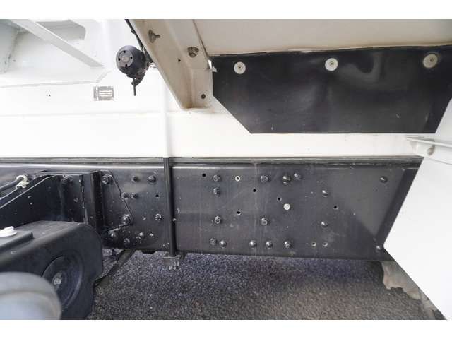 MITSUBISHI FUSOU FIGHTER 2016 Image 31