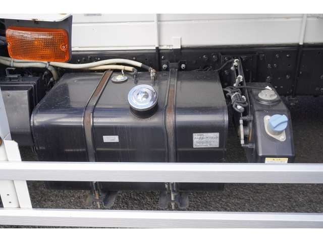 MITSUBISHI FUSOU FIGHTER 2016 Image 31