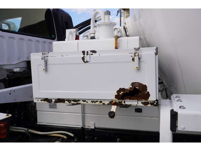 MITSUBISHI FUSOU FIGHTER 2016 Image 31