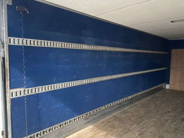 MITSUBISHI FUSOU FIGHTER 2007 Image 31