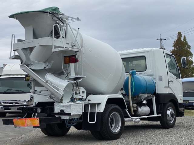 MITSUBISHI FUSOU FIGHTER 2005 Image 31