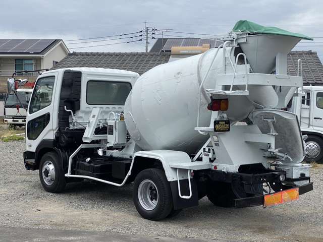 MITSUBISHI FUSOU FIGHTER 2005 Image 31