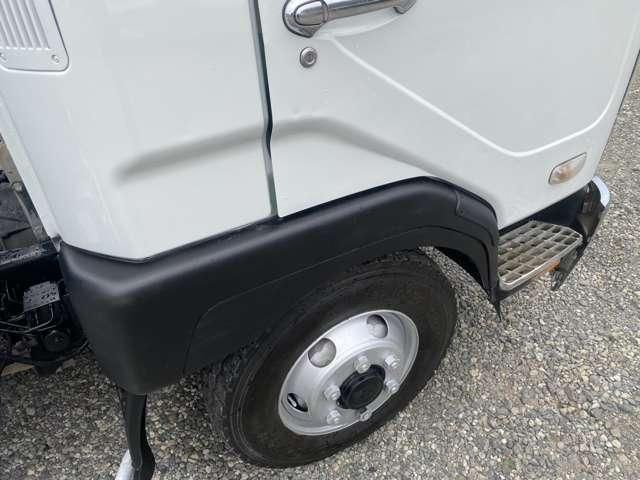 MITSUBISHI FUSOU FIGHTER 2005 Image 31