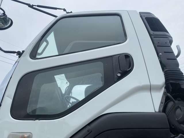 MITSUBISHI FUSOU FIGHTER 2005 Image 31