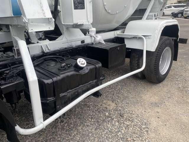 MITSUBISHI FUSOU FIGHTER 2005 Image 31