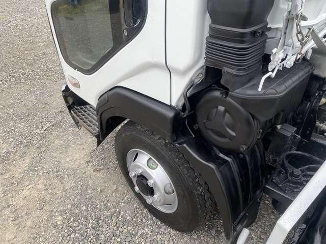 MITSUBISHI FUSOU FIGHTER 2005 Image 31