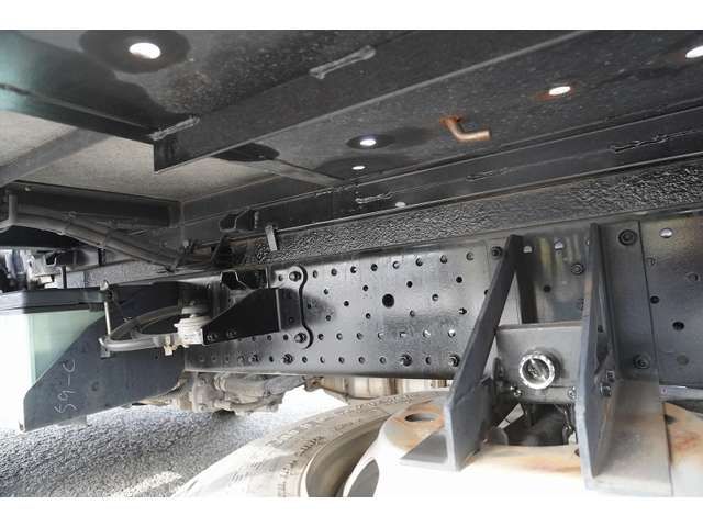 ISUZU ELF 2013 Image 31