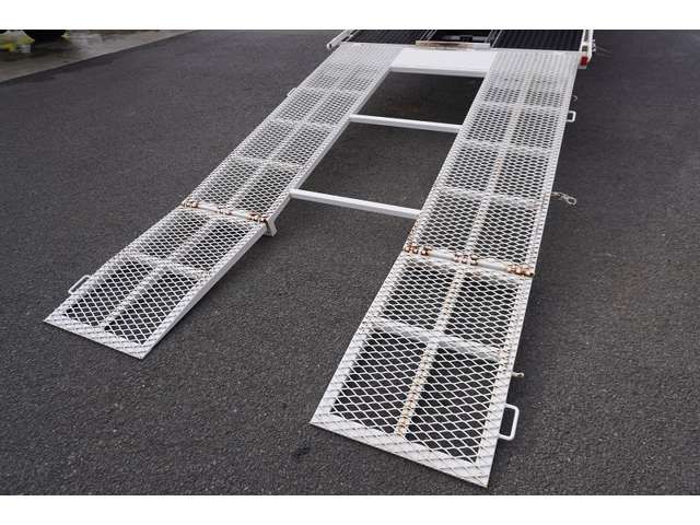 ISUZU ELF 2013 Image 31