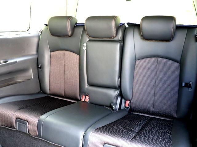 NISSAN ELGRAND 2017 Image 31