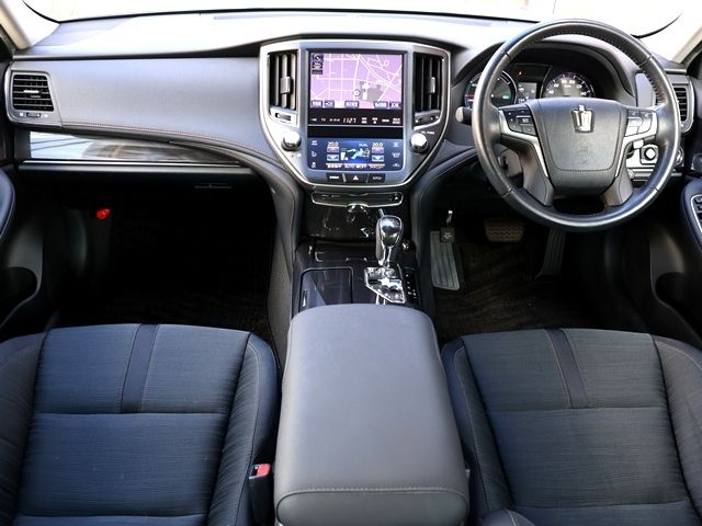 TOYOTA CROWN SEDAN HYBRID 2013 Image 31
