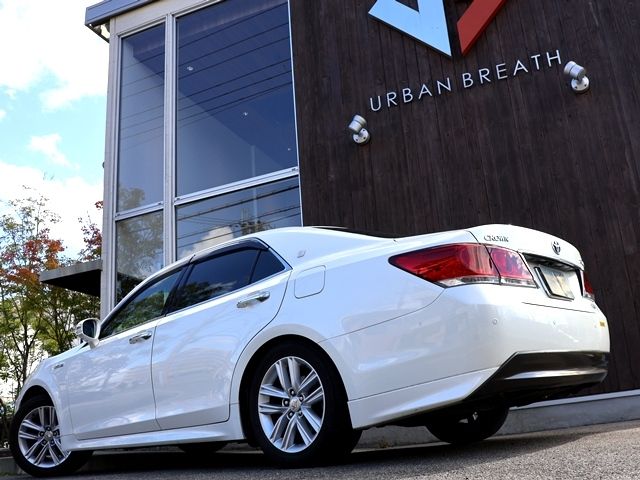 TOYOTA CROWN SEDAN HYBRID 2013 Image 31