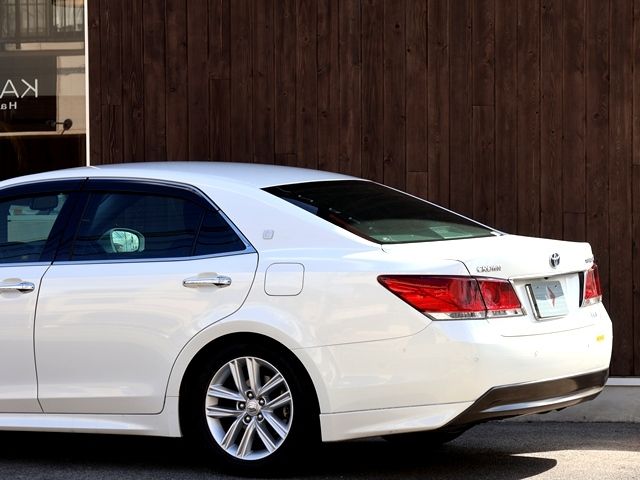 TOYOTA CROWN SEDAN HYBRID 2013 Image 31