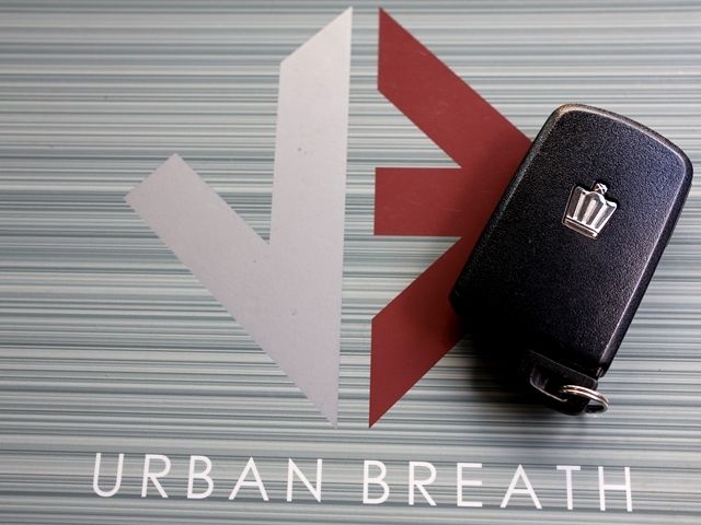 TOYOTA CROWN SEDAN HYBRID 2013 Image 31