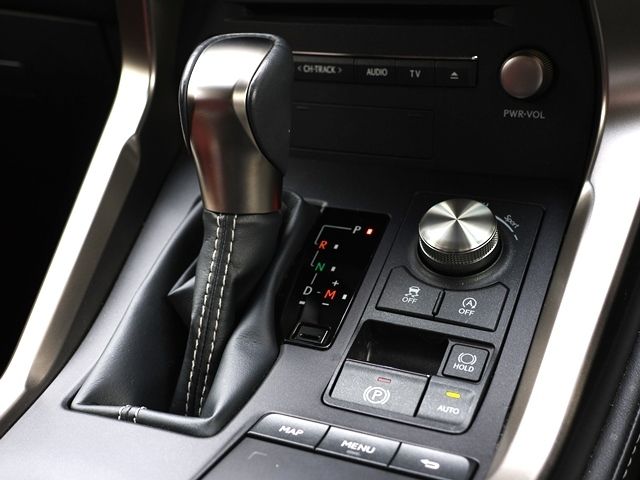 TOYOTA LEXUS NX300 2018 Image 31