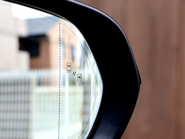 TOYOTA LEXUS NX300 2018 Image 31