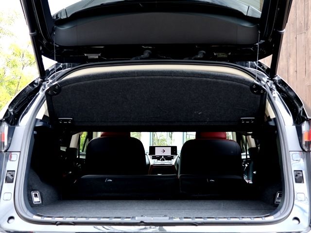 TOYOTA LEXUS NX300 2018 Image 31