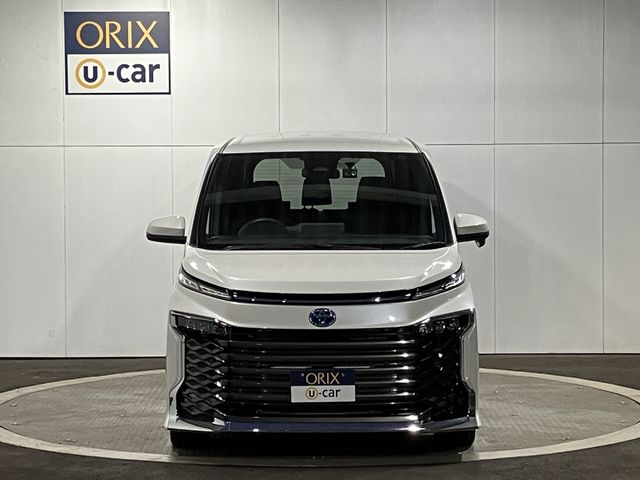 TOYOTA VOXY HYBRID 2022 Image 31