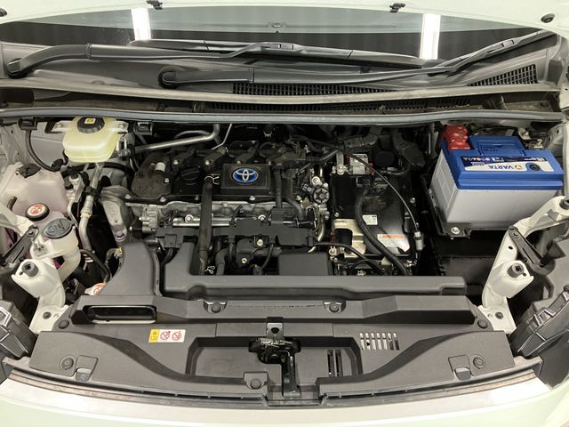 TOYOTA VOXY HYBRID 2022 Image 31