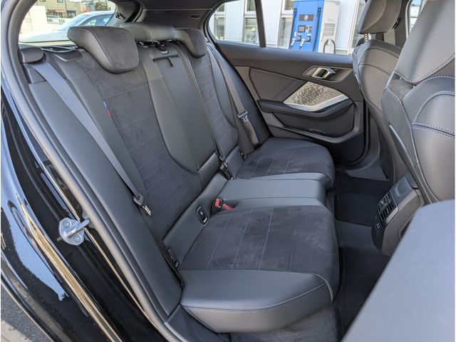 BMW 1SERIES 2025 Image 31