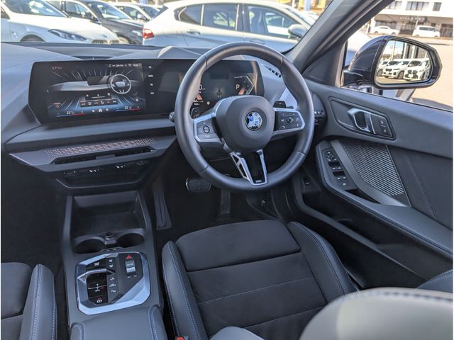 BMW 1SERIES 2025 Image 31