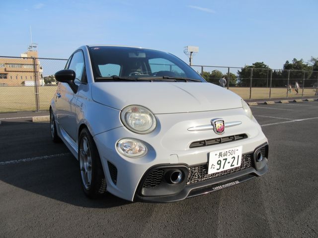 FIAT ABARTH 595 2018 Image 31