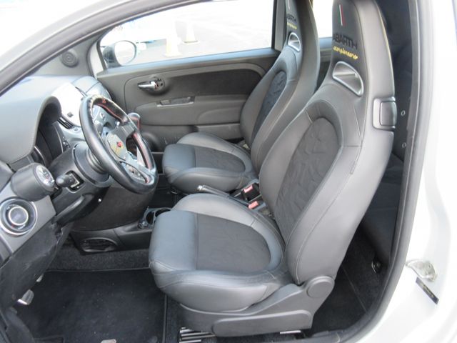 FIAT ABARTH 595 2018 Image 31