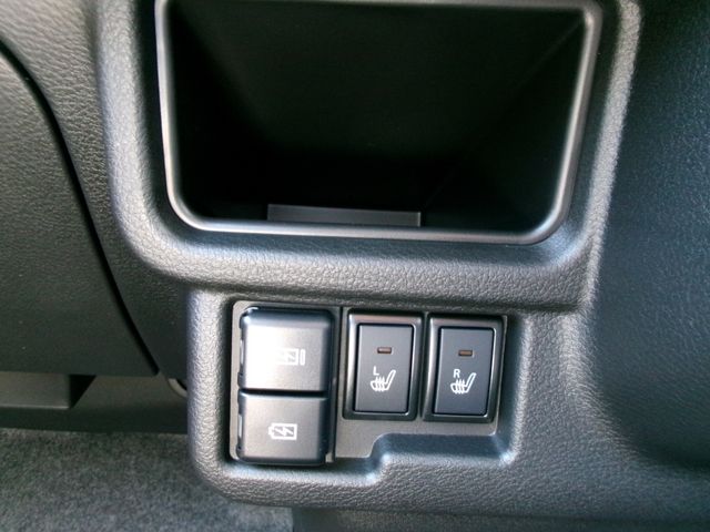 SUZUKI WAGON R SMILE 2025 Image 31