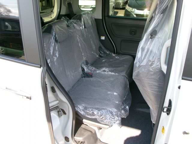 SUZUKI WAGON R SMILE 2025 Image 31